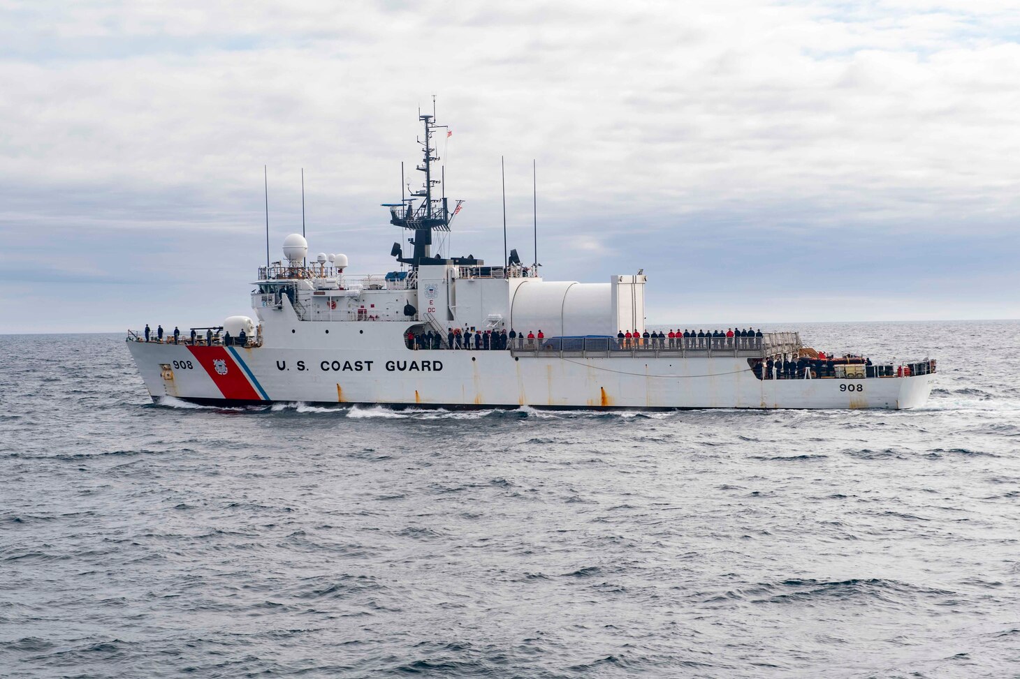 USCGC Tahoma (WMEC-908) transits the Arctic Circle.