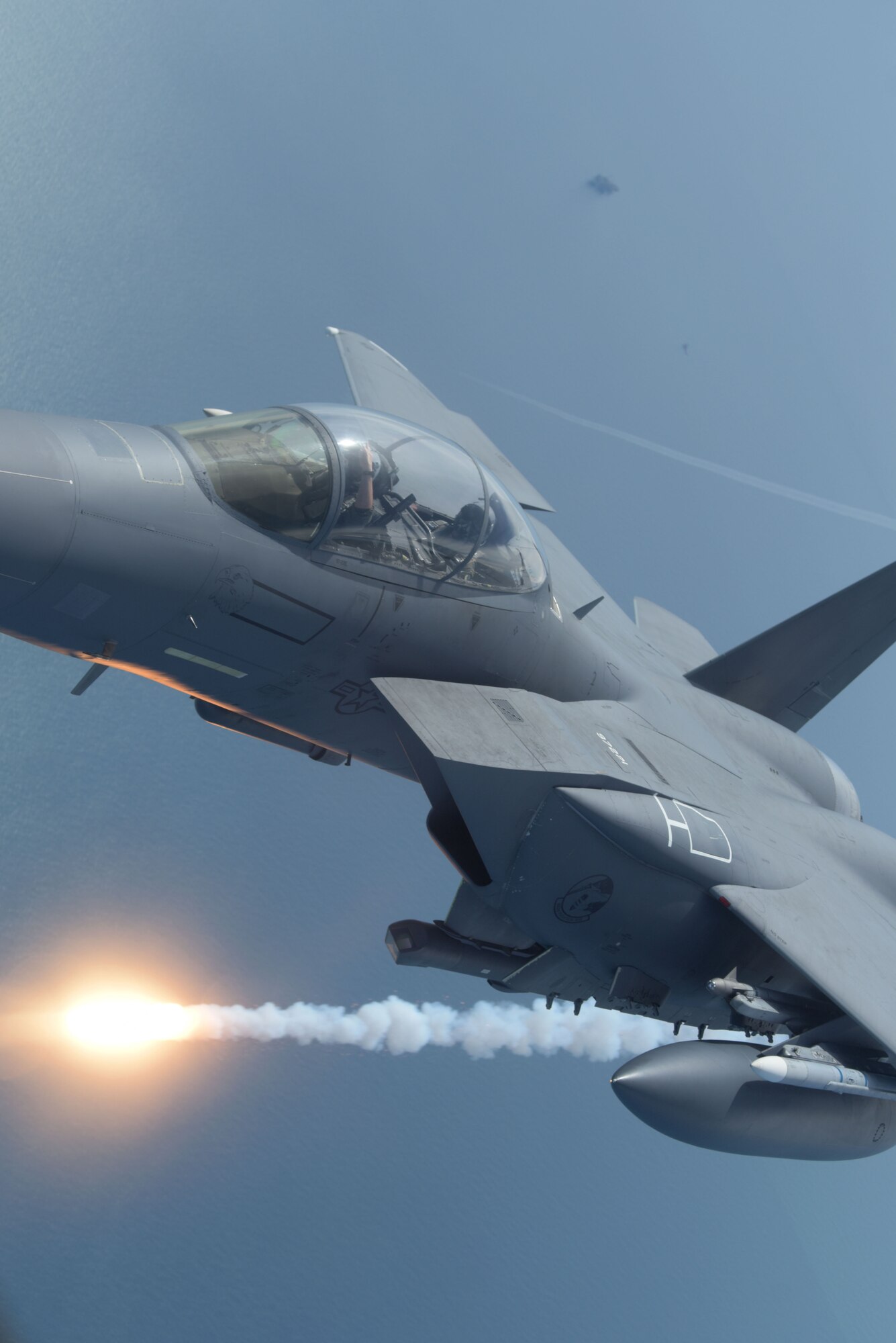 F-15E Strike eagle flares