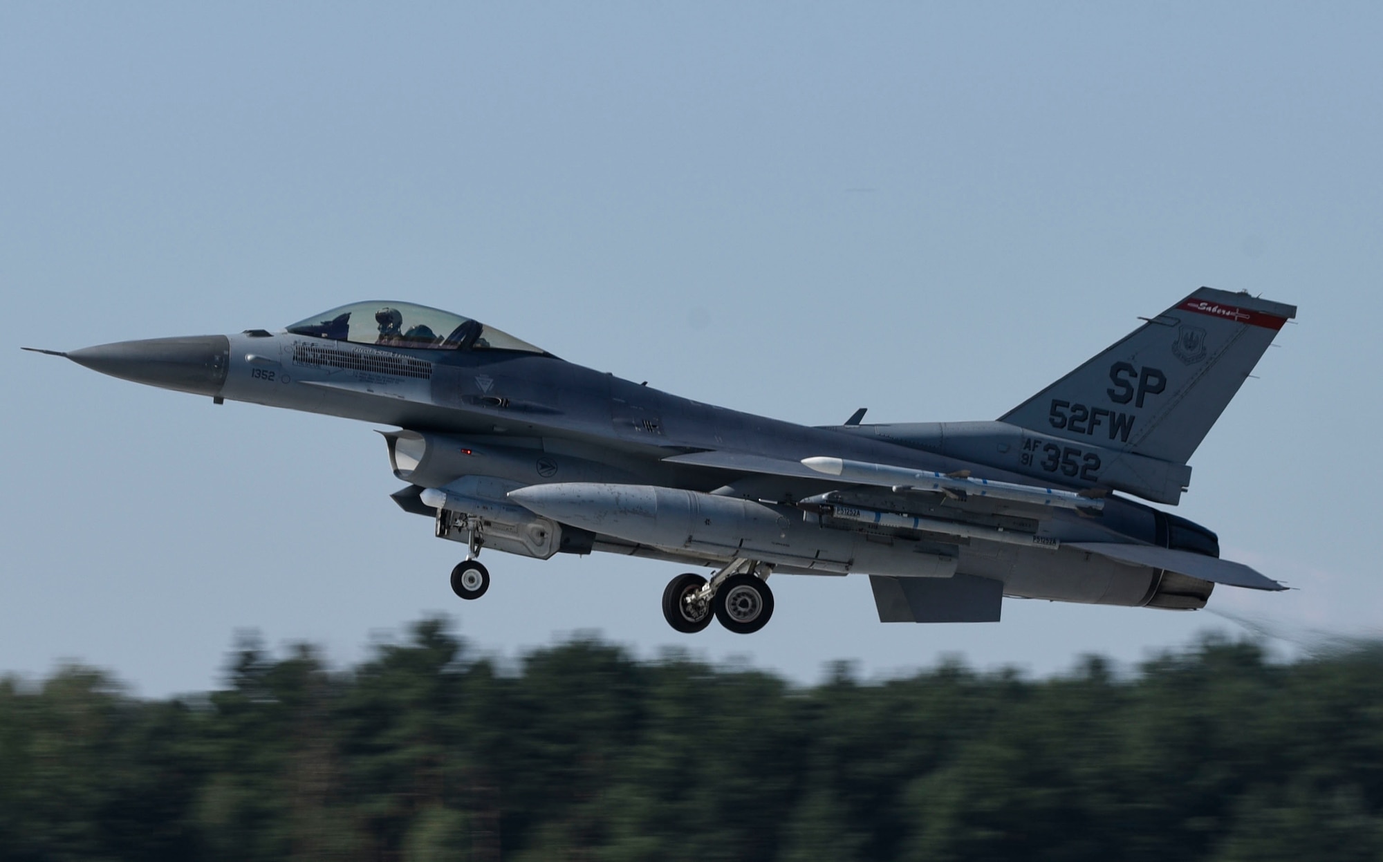 A U.S. Air Force F-16 Fighting Falcon, assigned to the 480th Expeditionary Fighter Squadron, takes off at Łask AB, Poland, August 21, 2020. The 480th EFS deployed to the 32nd Tactical Air Base in Łask AB, Poland, to participate in Aviation Detachment Rotation 20.4 in support of Operation Atlantic Resolve. (U.S. Air Force photo by Senior Airman Melody W. Howley)