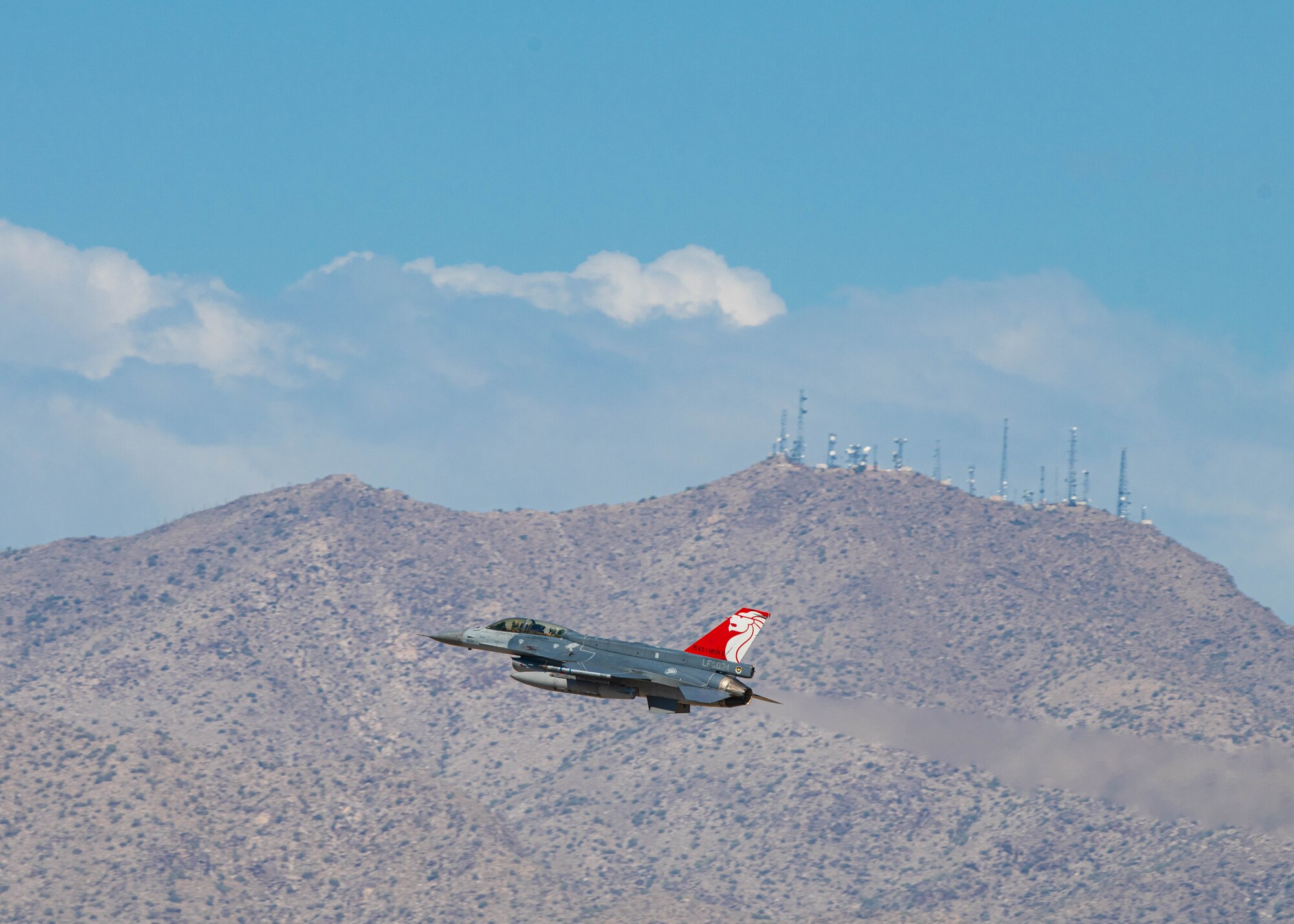 A Republic of Singapore Air Force F-16D Fighting Falcon, assigned to the 425th Fighter Squadron, takes off July 27, 2020, at Luke Air Force Base, Ariz.