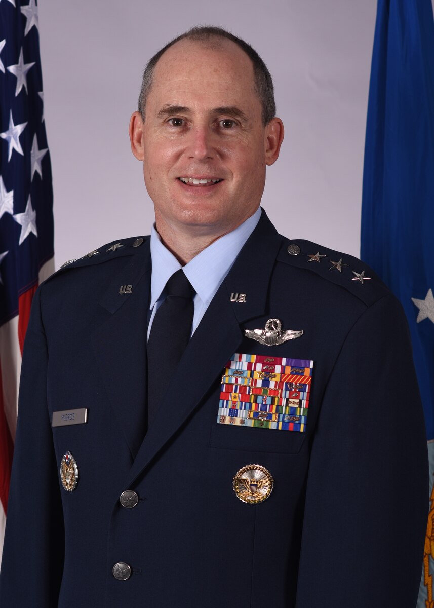 This is the official portrait of Lt. Gen. Kirk Pierce.