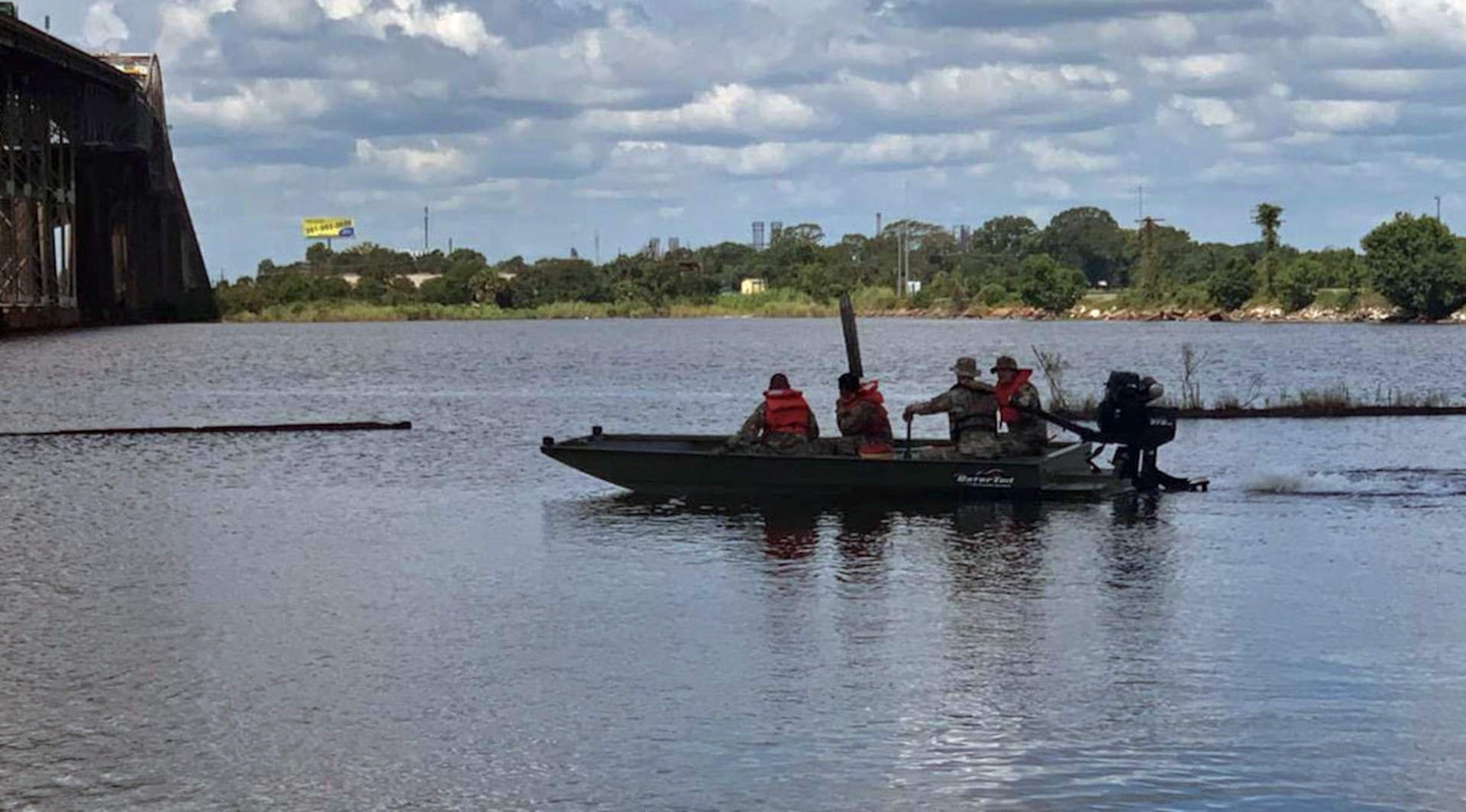 Louisiana National Guardsmen with the 256th Infantry Brigade Combat Team conduct boat training in Lake Charles Aug. 25, 2020, to respond after Hurricane Laura makes landfall in southwest Louisiana. More than 3,000 Louisiana National Guard  Soldiers and Airmen in preparation were activated to respond across the state.