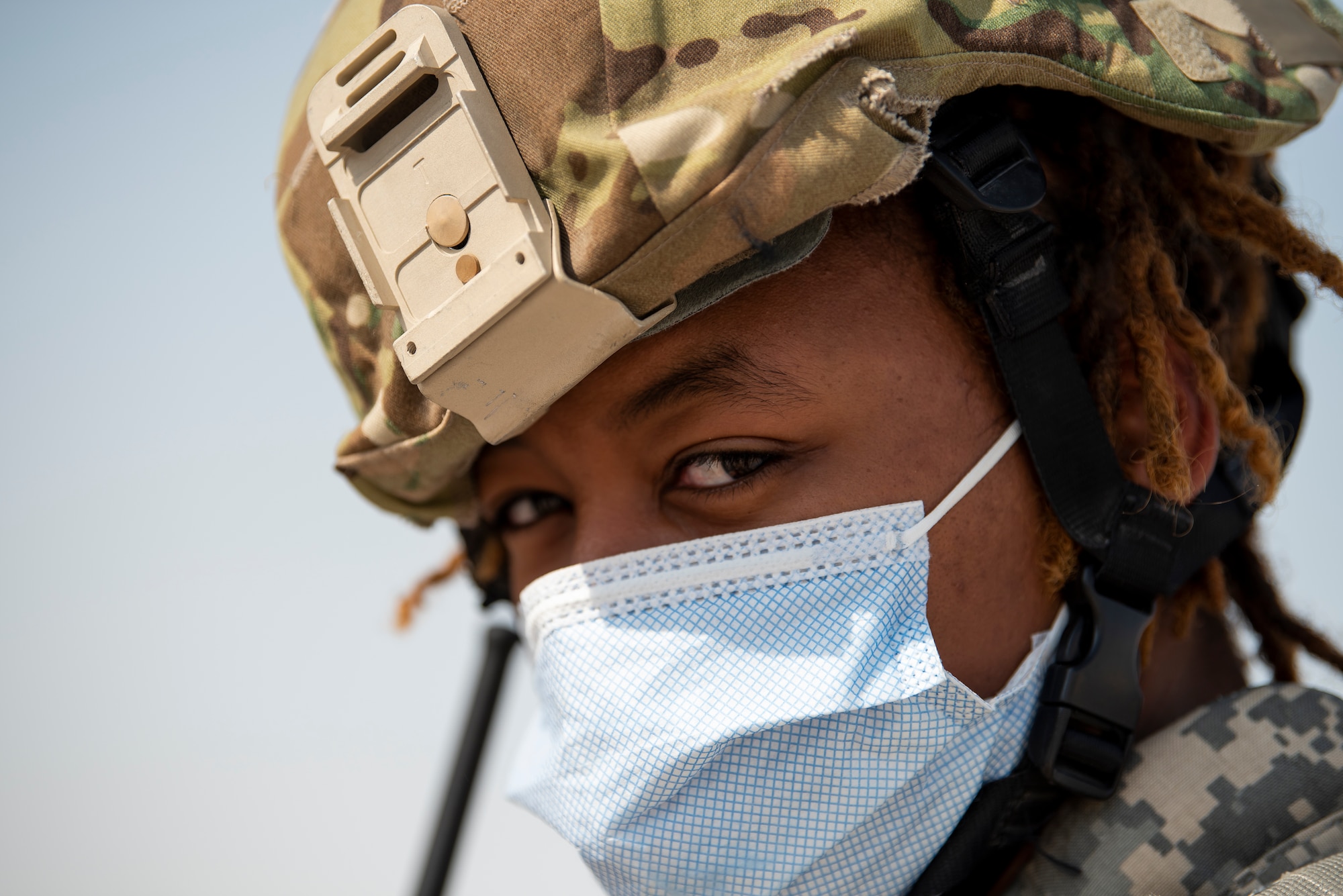 Team AUAB works together during exercise