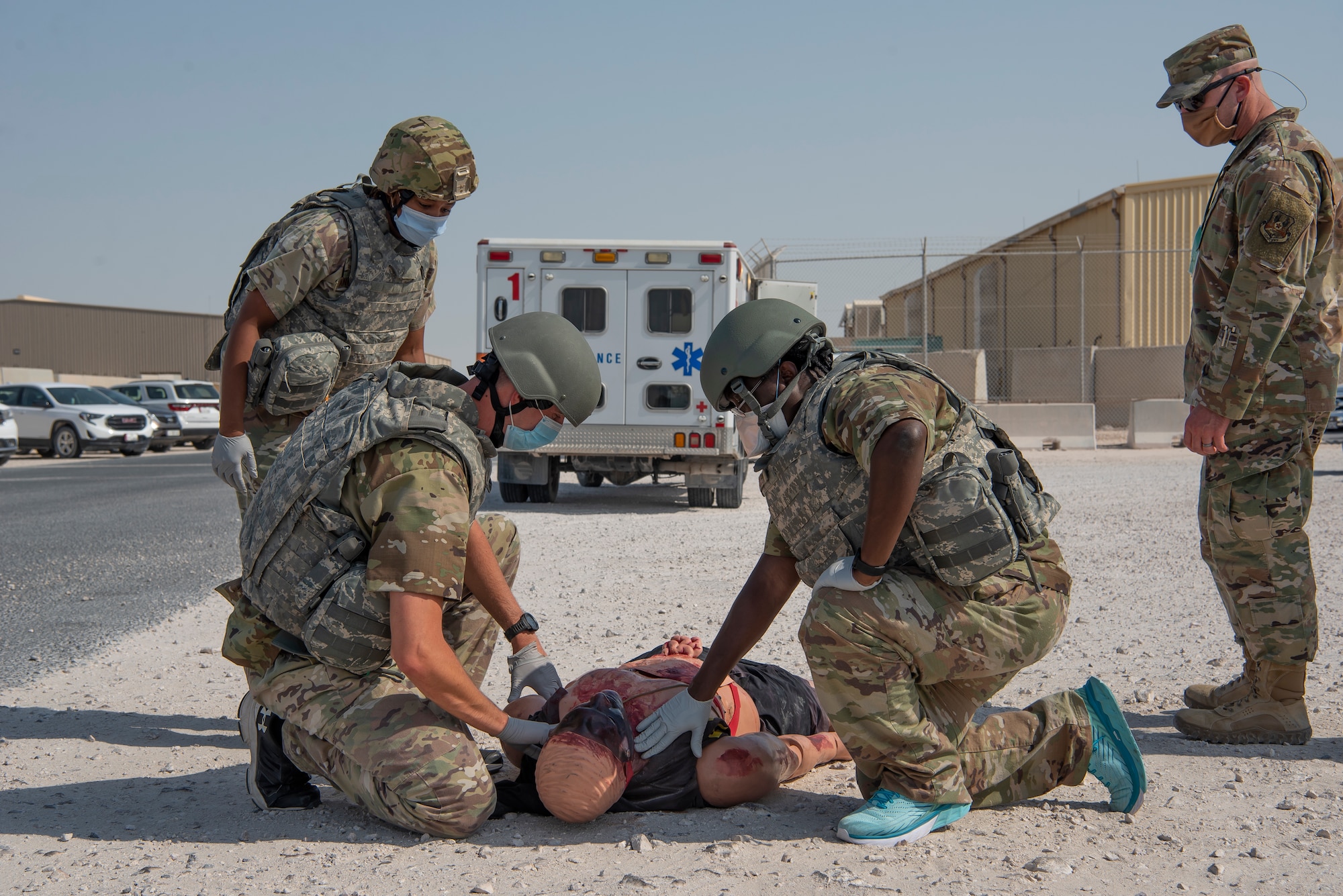 Team AUAB works together during exercise