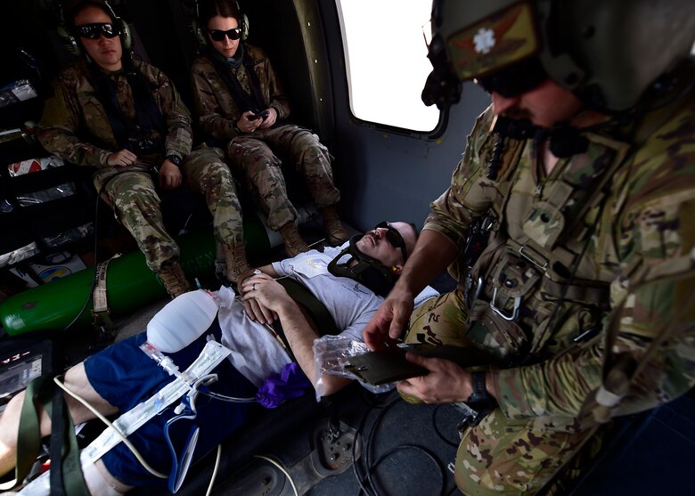 Hoosier DUSTOFF crew conducts MEDEVAC exercise