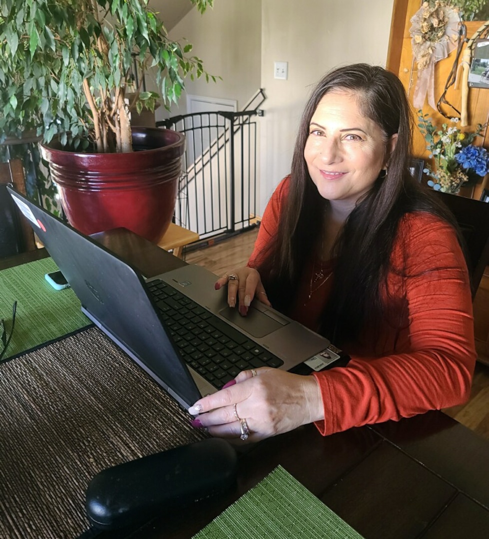 DLA Aviation Employee Spotlight - Michelle Ecklund