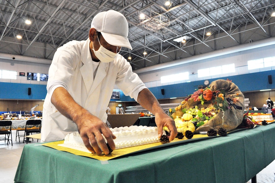 Camp Zama Dining Facility staff rises to Thanksgiving occasion