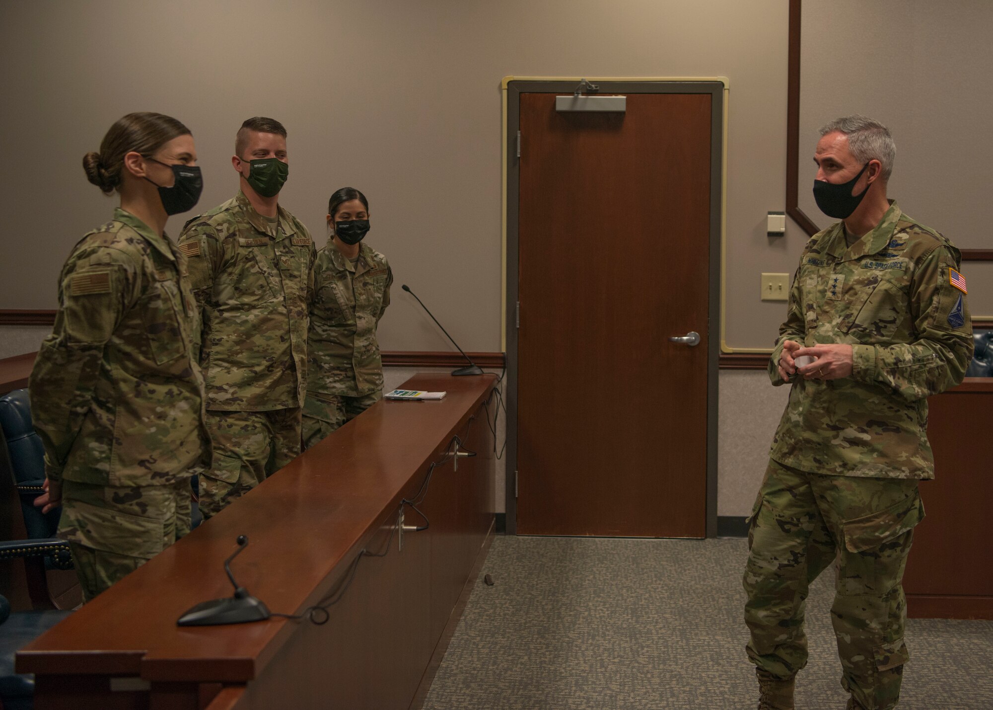 Gen. Whiting tours team Pete