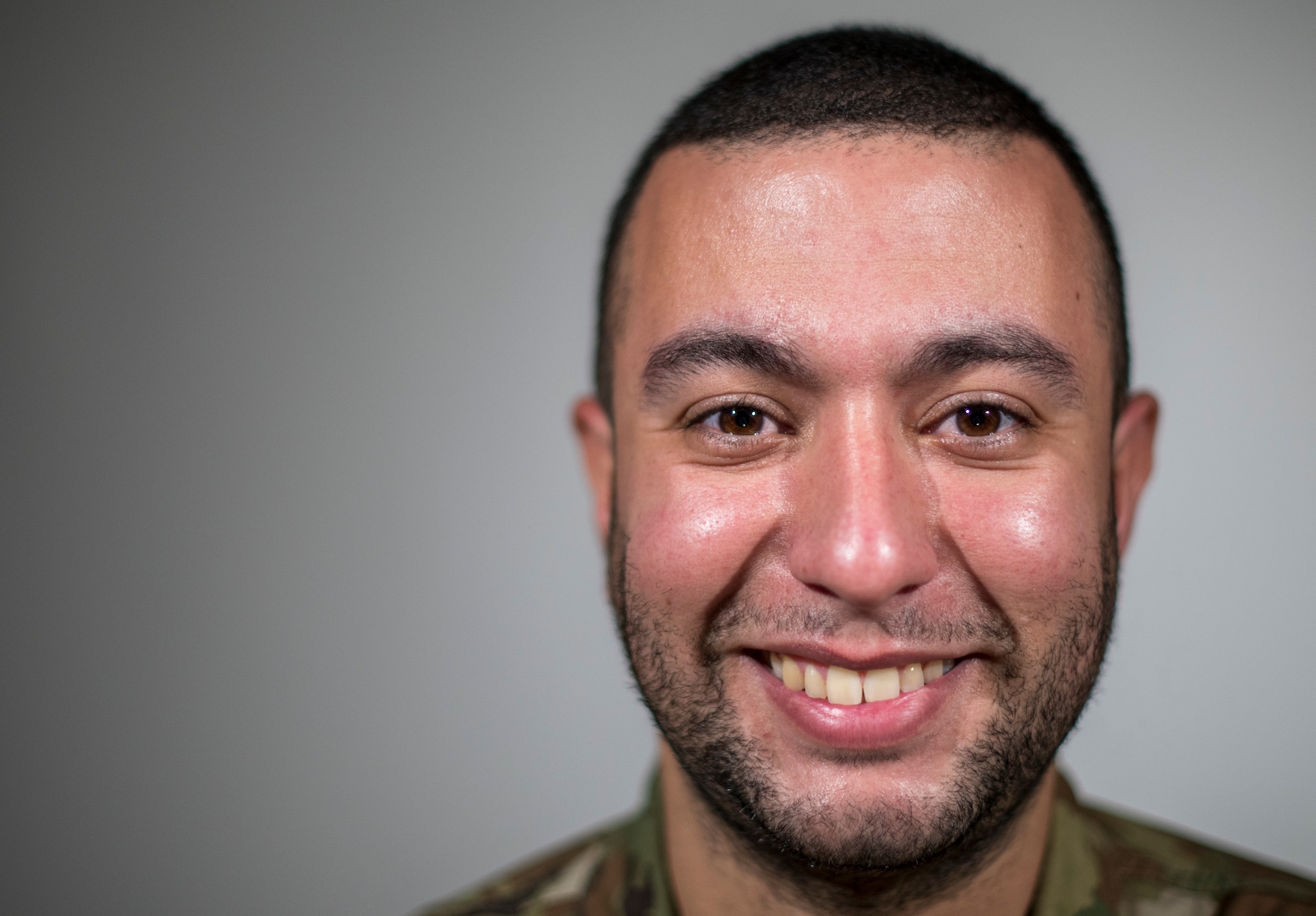 A tight portrait of an Airman.