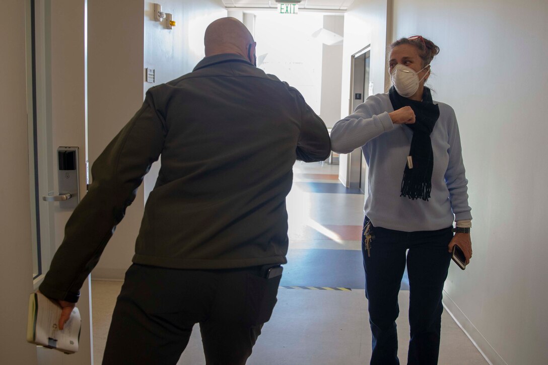 The 19th Sergeant Major of the Marine Corps, Sgt. Maj. Troy E. Black tours the Kinesiology Labs and Facilities at Auburn University, Dec. 1, 2020. Black met with athletic department staff to discuss the Marine Corps’ human performance goals and how some of the research, techniques and procedures used by Auburn University can benefit the Marine Corps fitness model. Human performance is key to remaining a capable force that is ready to fight in any clime and place. (U.S. Marine Corps photo by Sgt. Victoria Ross)