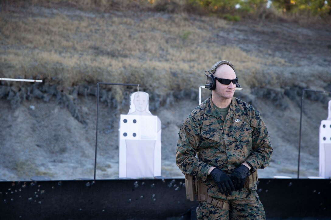 The 19th Sergeant Major of the Marine Corps, Sgt. Maj. Troy E. Black visits Marines with Marine Corps Security Force Training Company, Chesapeake, V.a., Dec. 2, 2020. The visit included a Close Quarters Battle shooting package and discussions with Non-Commissioned and Staff Non-Commissioned Officers. The mission of Marine Corps Security Force Training Company is to train and qualify Marines in the Military Occupational Specialties of 8152 (Basic Security Guard) and 8154 (Close Quarters Battle Team Member) for service within Marine Corps Security Force Battalions, Fleet Anti-Terrorism Security Team (FAST) Companies, and Marine Barracks 8th & I, Washington, DC.(U.S. Marine Corps photo by Sgt. Victoria Ross)