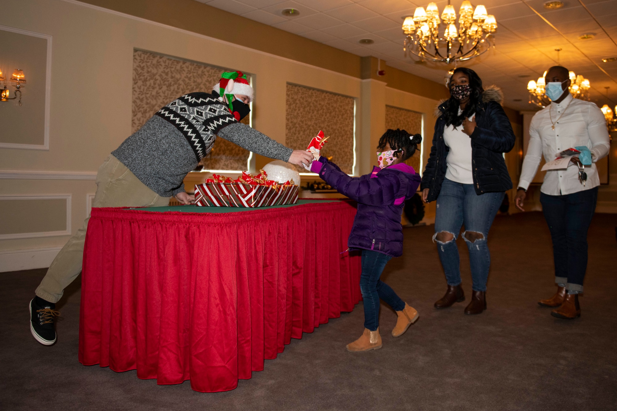 U.S. Air Force 423rd Force Support Squadron hosted Breakfast with Santa at Royal Air Force Alconbury, England, Dec. 5, 2020. Families ate breakfast, heard a story and took a photo with Santa Claus. (U.S. Air Force photo by Senior Airman Jennifer Zima)