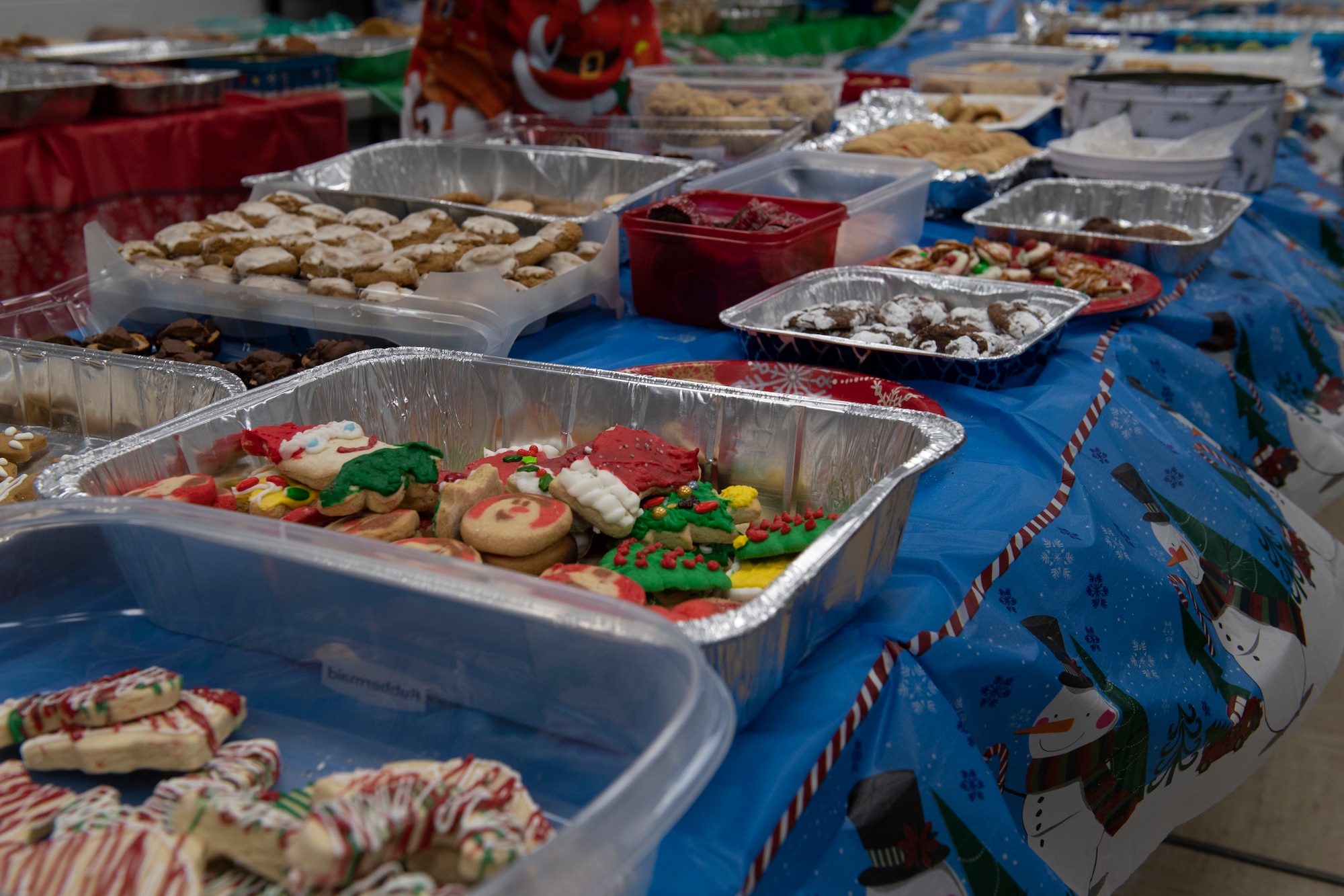 A photo of holiday cookies.