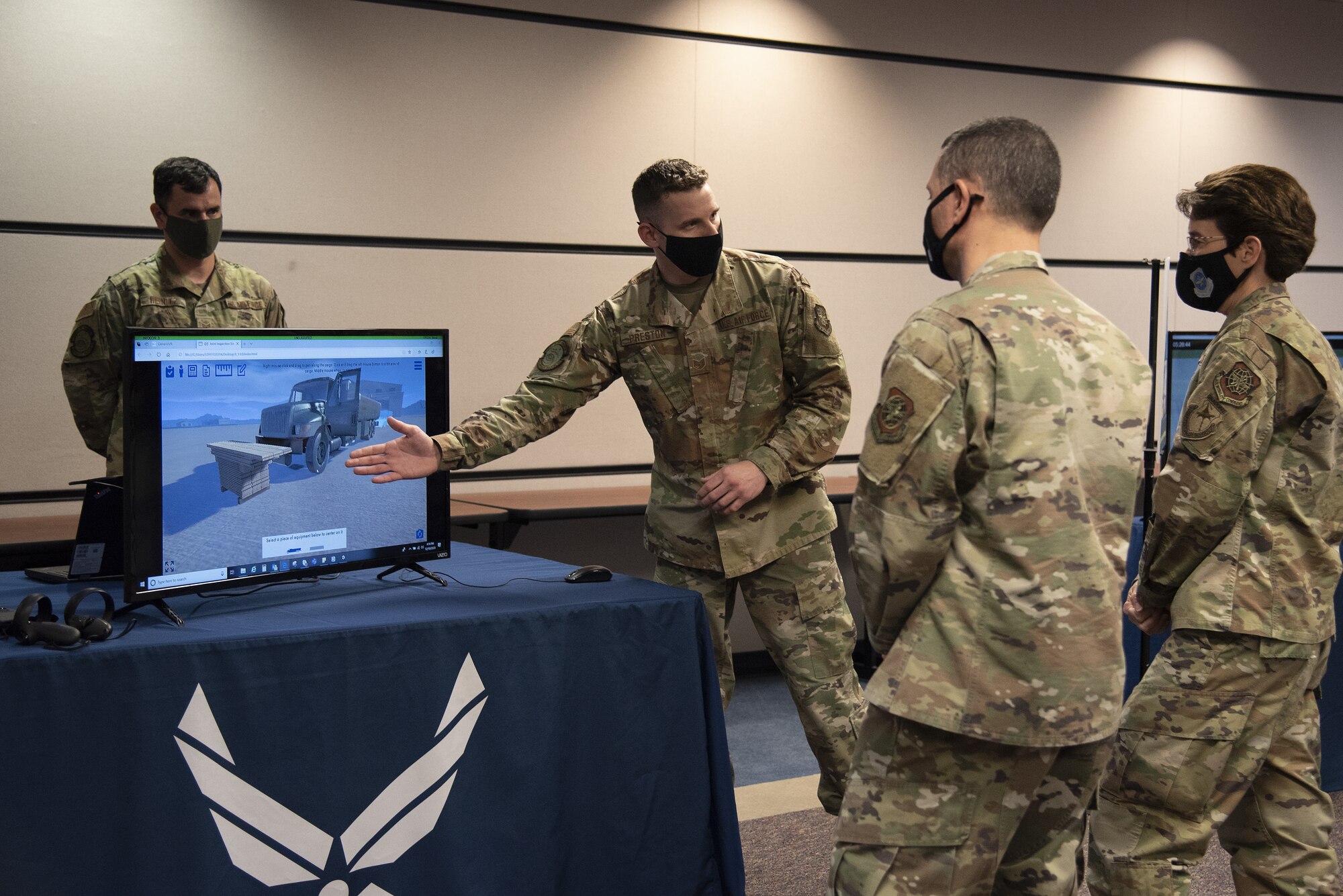 AMC command team visit to the USAF Expeditionary Center