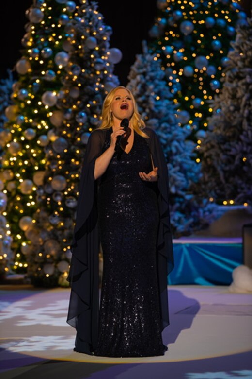 Broadway sensation Megan Hilty performs with the U.S. Air Force Concert Band and Singing Sergeants during their holiday special, “Season of Hope,” performed at the MGM National Harbor in Oxon Hill, Maryland. (U.S. Air Force Photo by Chief Master Sgt. Kevin Burns)