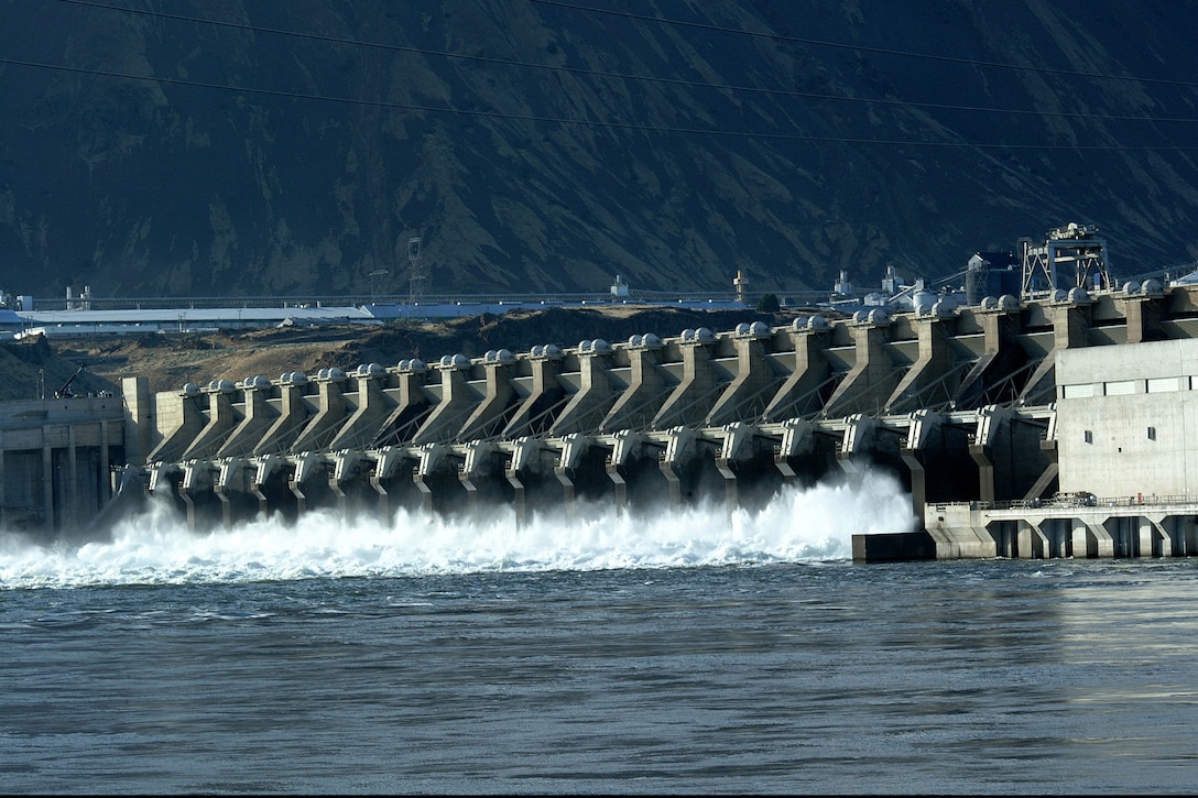 Picture of John Day Dam Spillway
