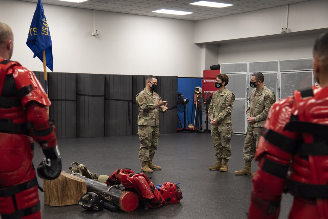 AMC command team visit to the USAF Expeditionary Center