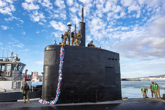 USS Topeka Arrives in Hawaii for Change of Homeport