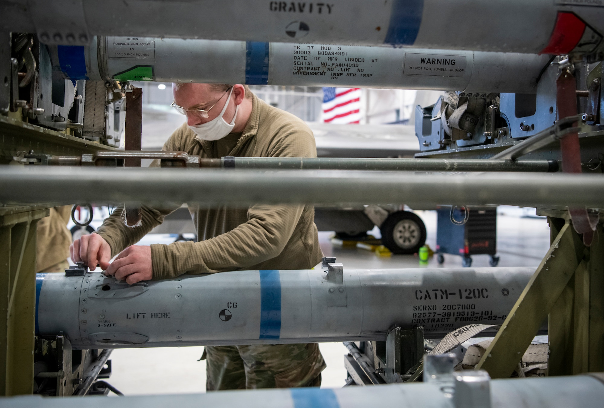 Weapons free:  F-22 loadcrew competition