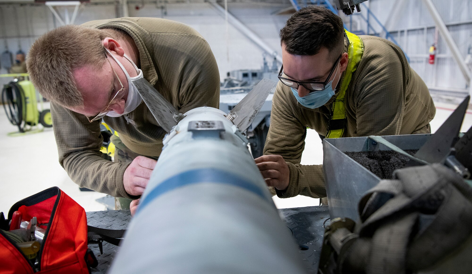 Weapons free:  F-22 loadcrew competition