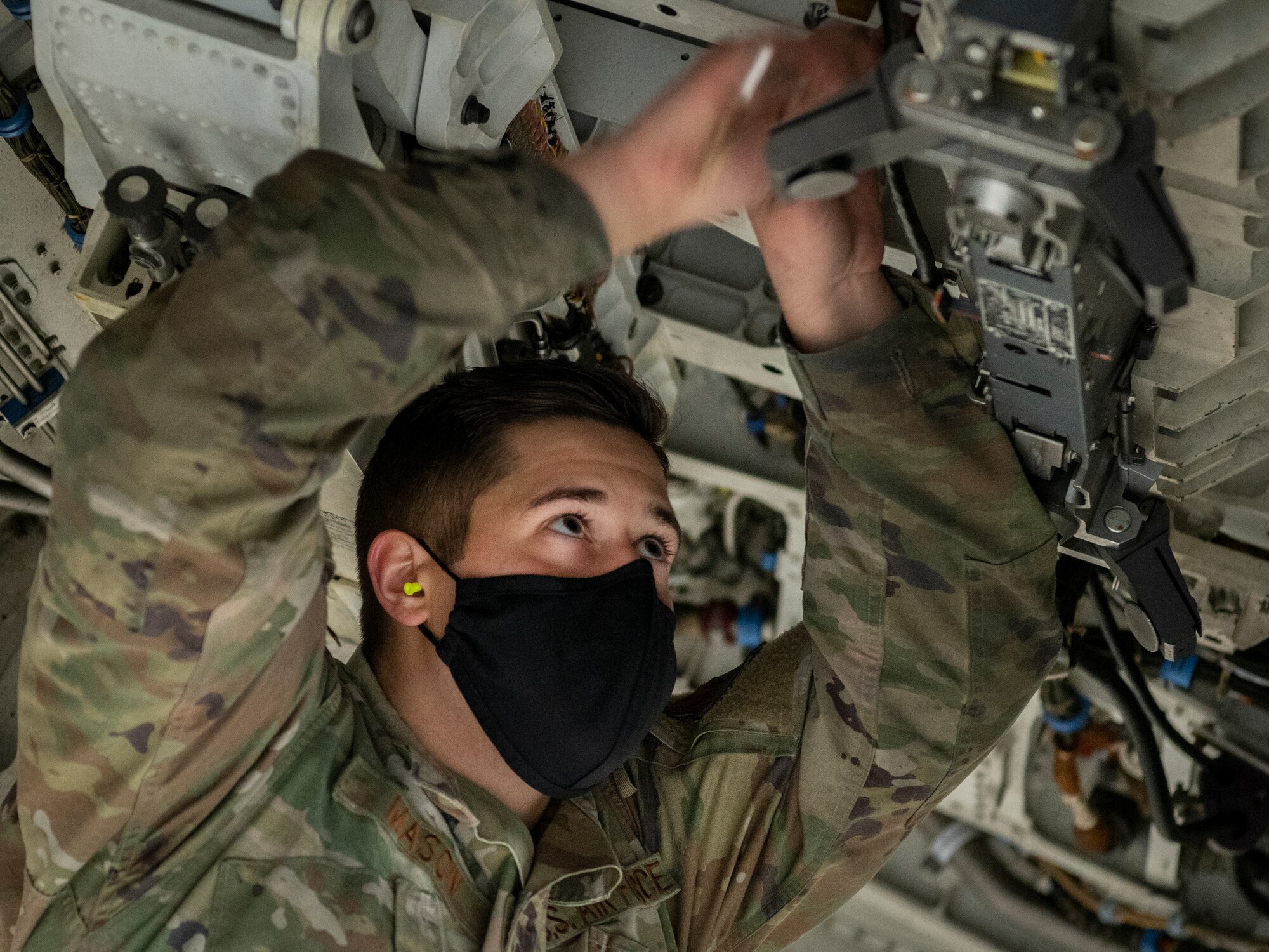 Raptor Ready:  F-22 loadcrew competition