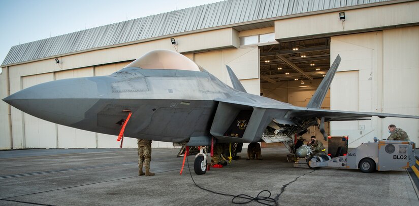 Raptor Ready: F-22 loadcrew competition > Tinker Air Force Base ...