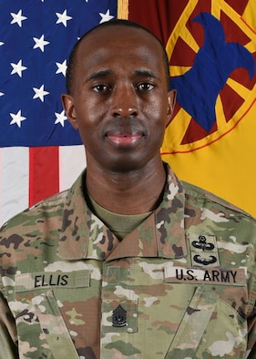 Official photo for CSM Paul J. Ellis