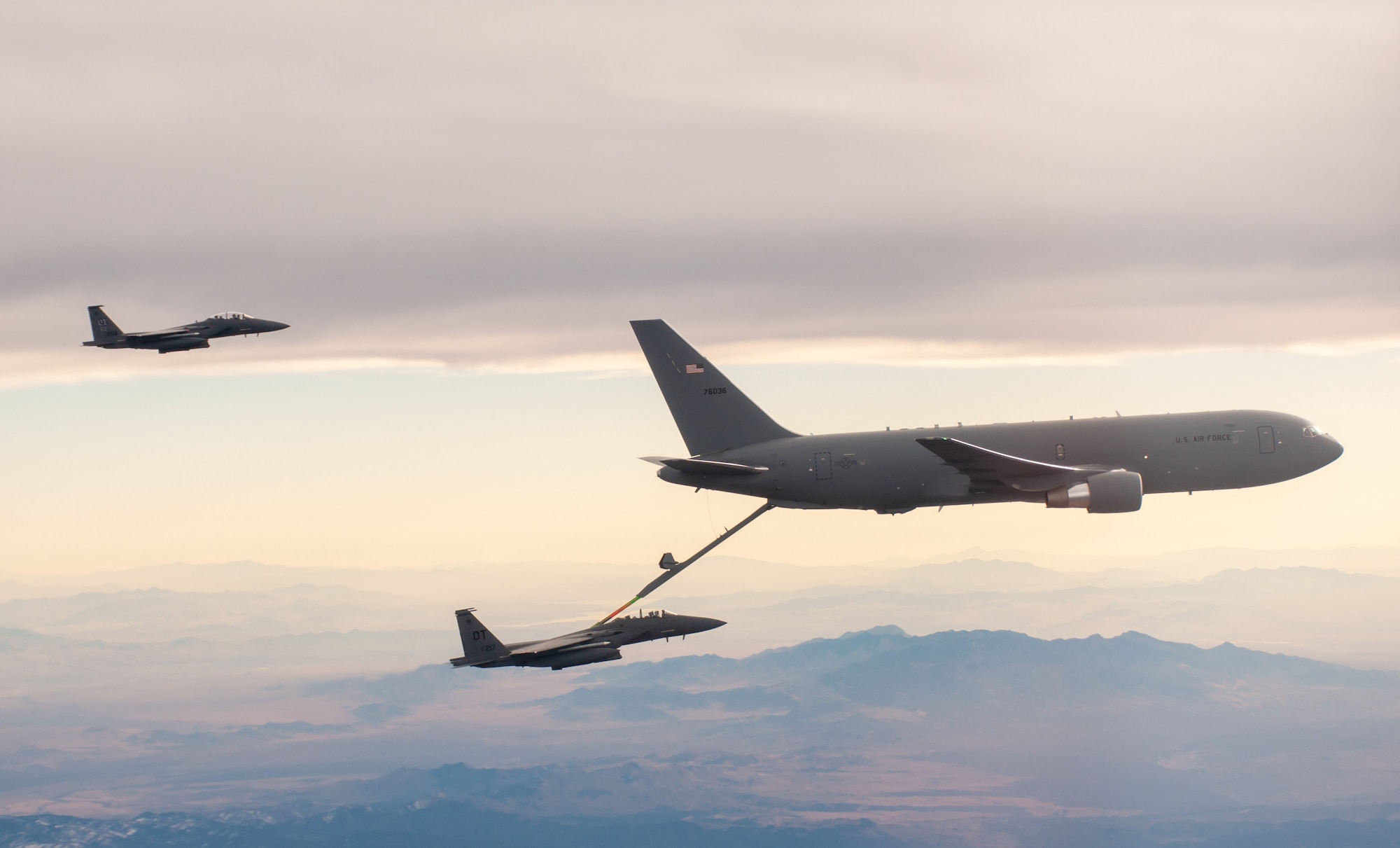 fighter jet refueling