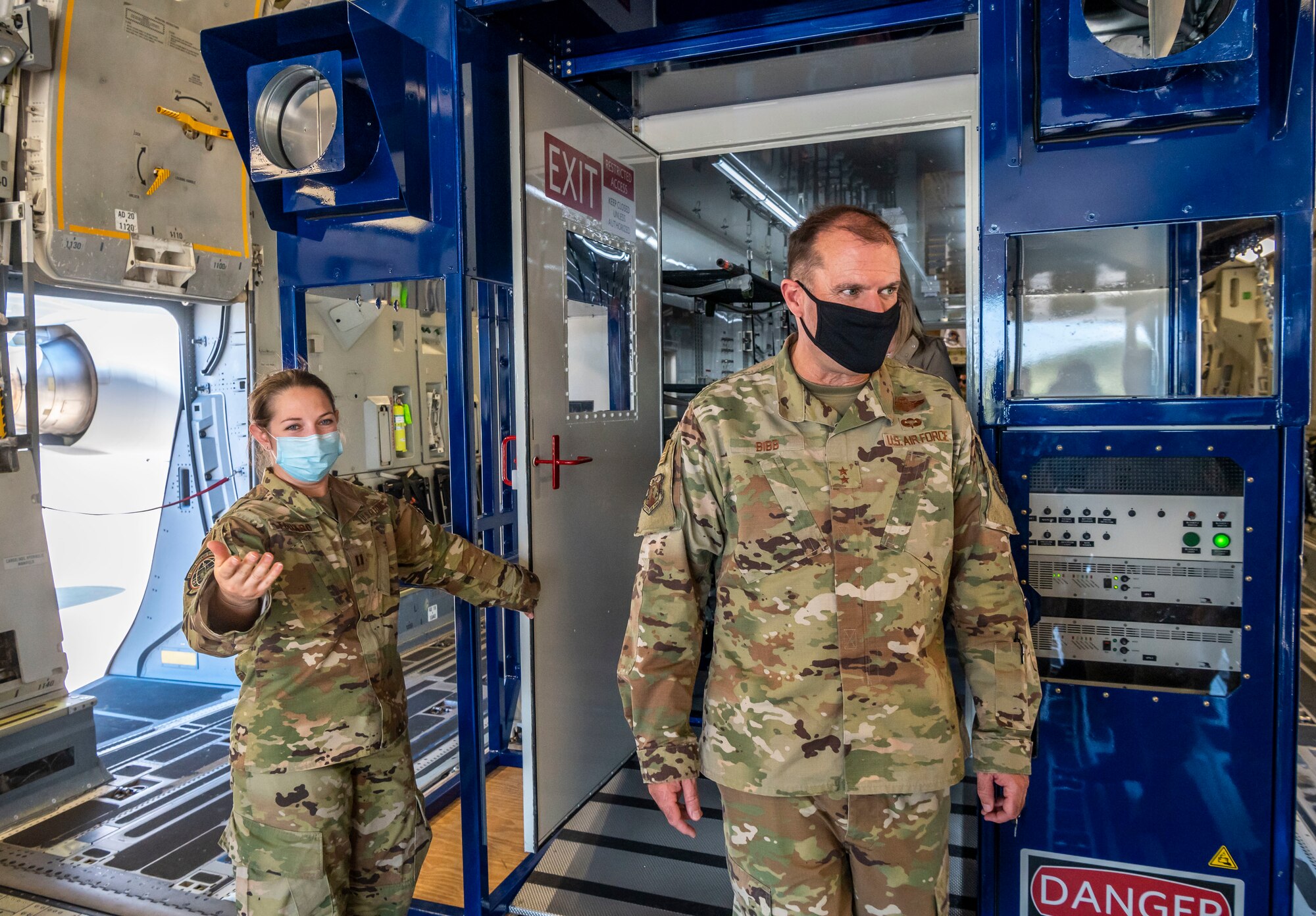 Capt. Alexis Todaro, Negatively Pressurized Conex program manager, briefs Maj. Gen. Thad Bibb, 18th Air Force commander, about the NPC’s function during a base visit Sept. 22, 2020, at Dover Air Force Base, Delaware. Bibb, who previously served as the commander of the 9th Airlift Squadron, returned to Dover AFB after ten years to learn about how Dover Airmen contribute to the 18th Air Force mission of warfighter readiness and sustainment. Bibb experienced firsthand Dover AFB’s diverse missions and toured new facilities, including the Tactics and Leadership Nexus and Bedrock Innovation Lab. (U.S. Air Force photo by Senior Airman Christopher Quail)
