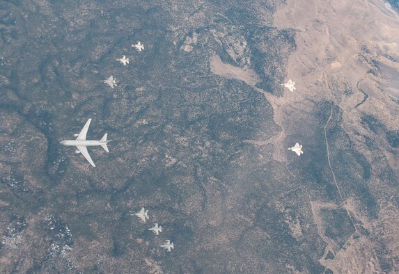 fighter jet refueling