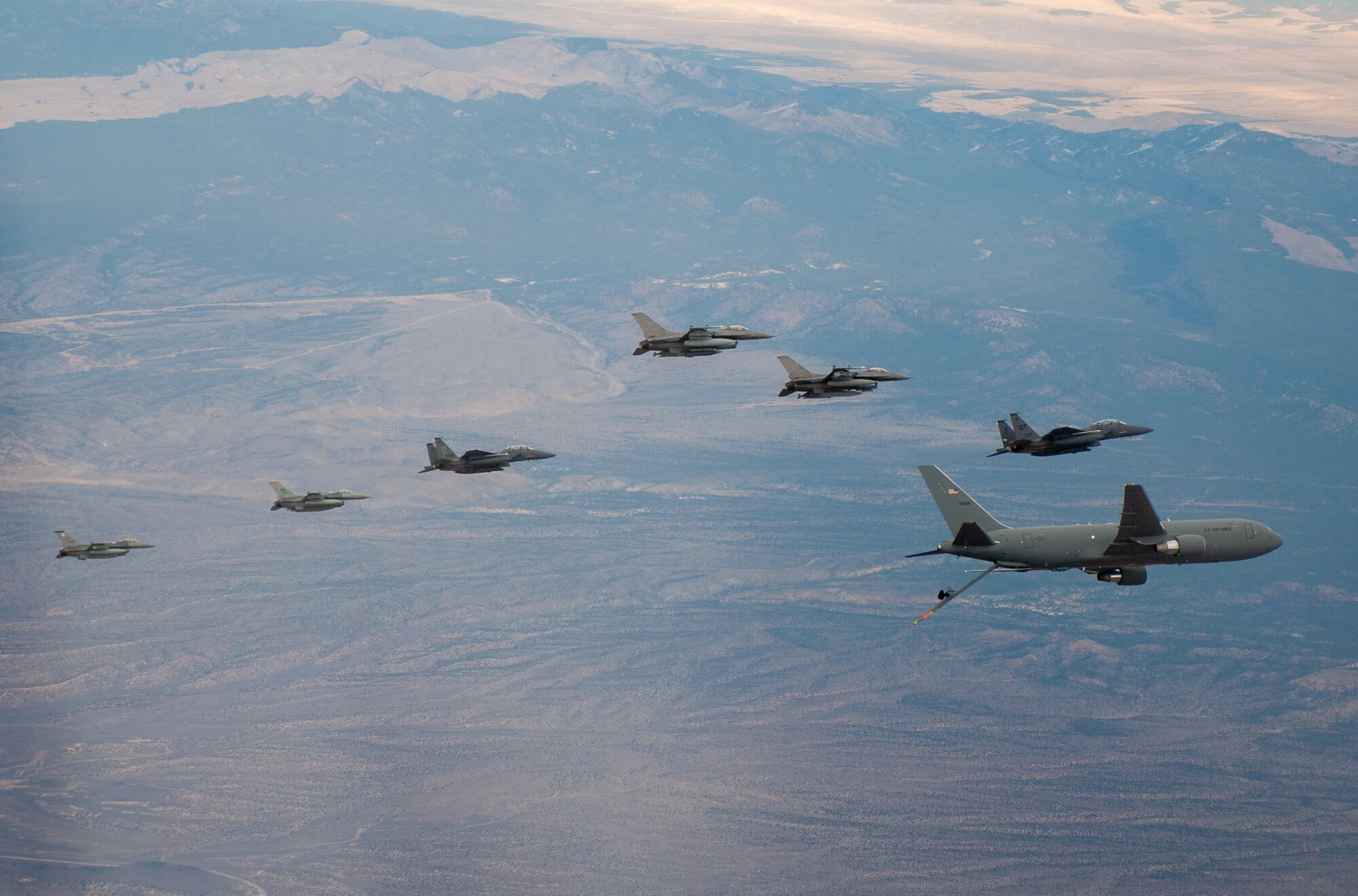 fighter jet refueling