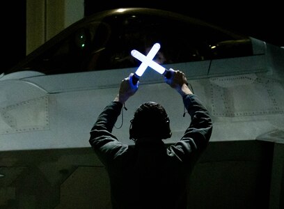 Airmen return from deployment.