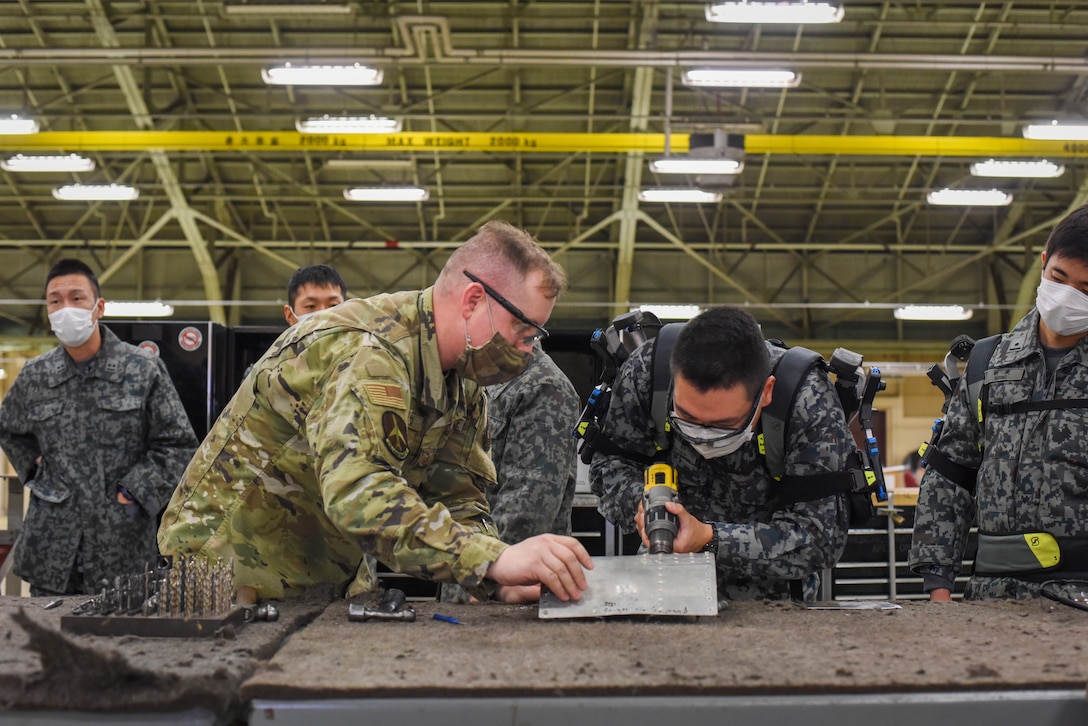 JASDF Maintenance Officers tour 374th MXG