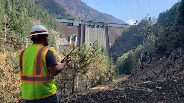 A multi-disciplinary team of operations, engineering and dam safety personnel inspect Detroit Dam Sept. 22 to assess impacts to the project—as well as the project’s functionality and any major safety concerns—after the Beachie Creek and Lionshead fires spread throughout the area upstream and downstream of the dam.