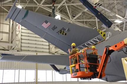 75th anniversary tail flash painted in commemoration of the unit’s 75th anniversary in 2021.