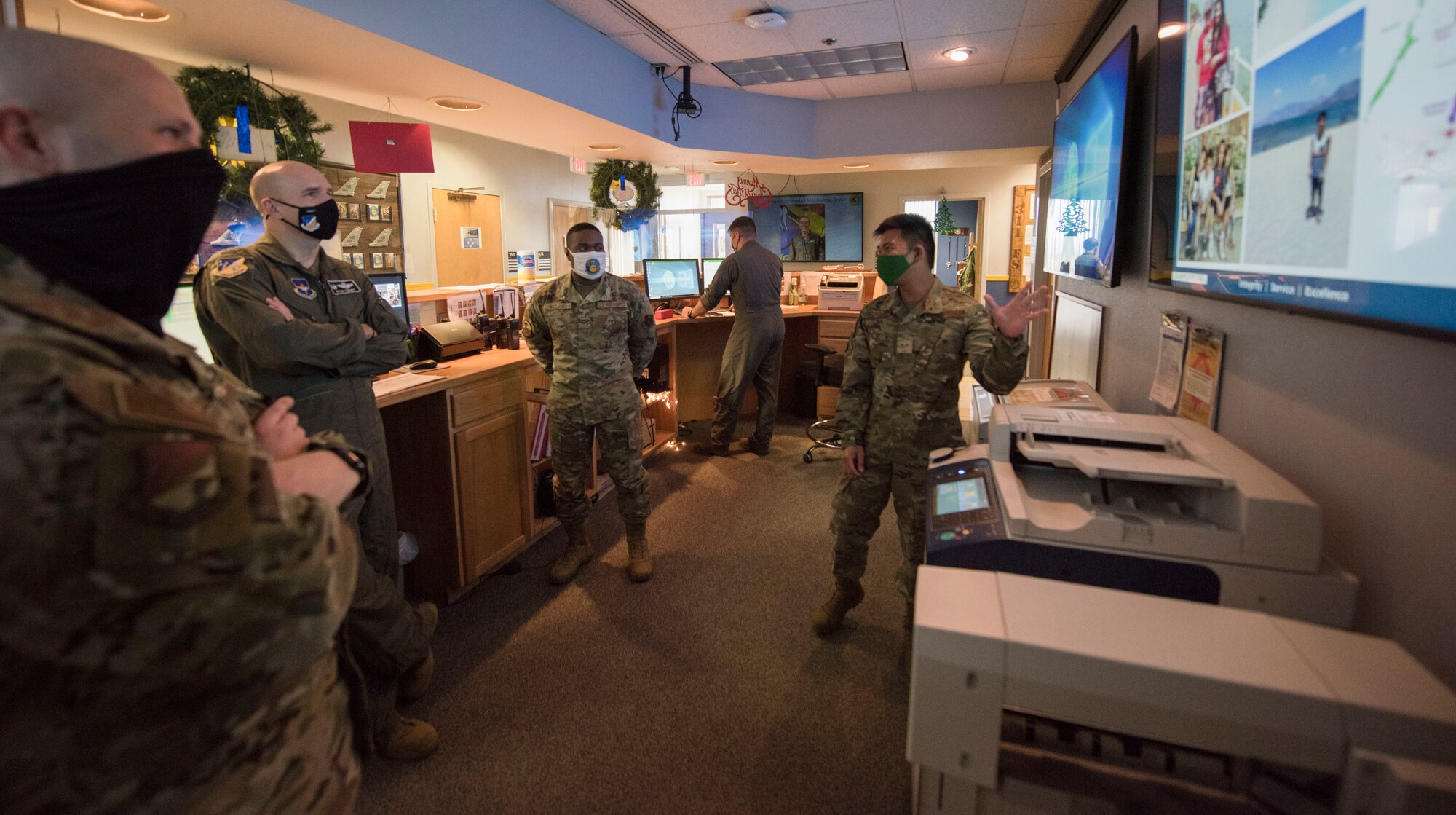 The 49th Wing leadership team visits the 311th Fighter Squadron