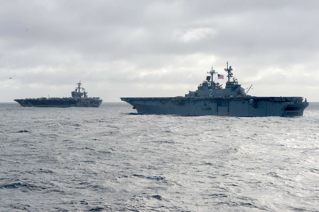 US NAVY TYPEⅢ 201212-N-FZ335-1254