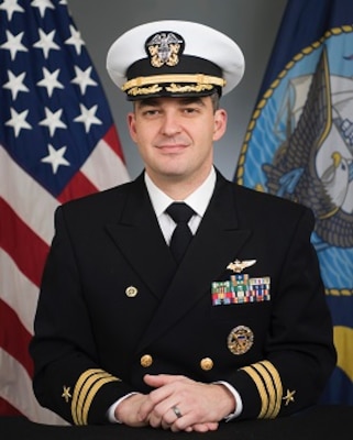 Official biography photo of Commander Steven L. Dobesh, CO, Helicopter Maritime Strike Weapons School Pacific.