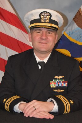 201229-N-YF503-1004 POINT MUGU, Calif. (Dec. 29, 2020) Official portrait of Lt. Cmdr. Randall Hendricks. (U.S. Navy photo)