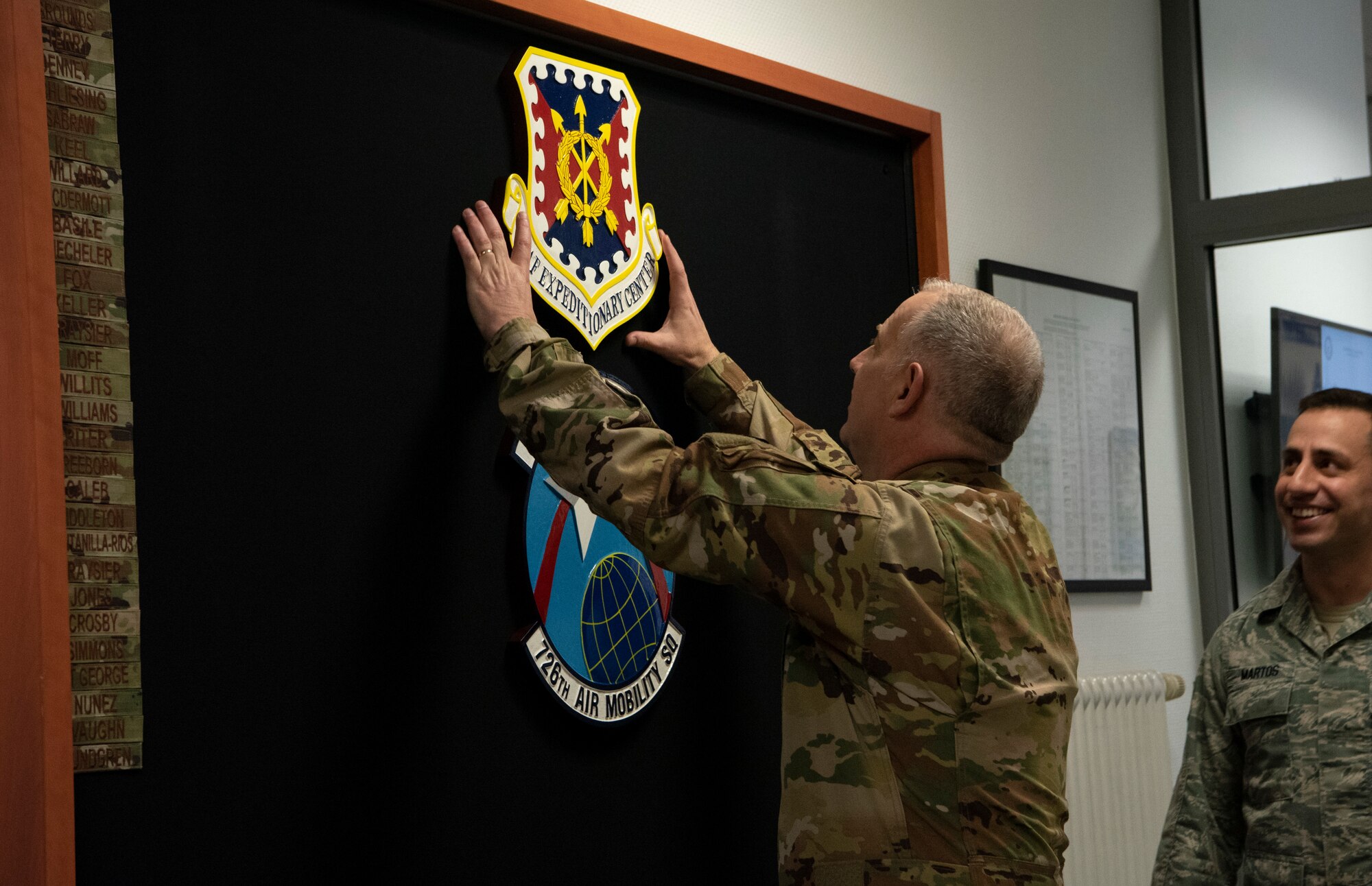 Air Force Expeditionary Center CC visits 726th AMS
