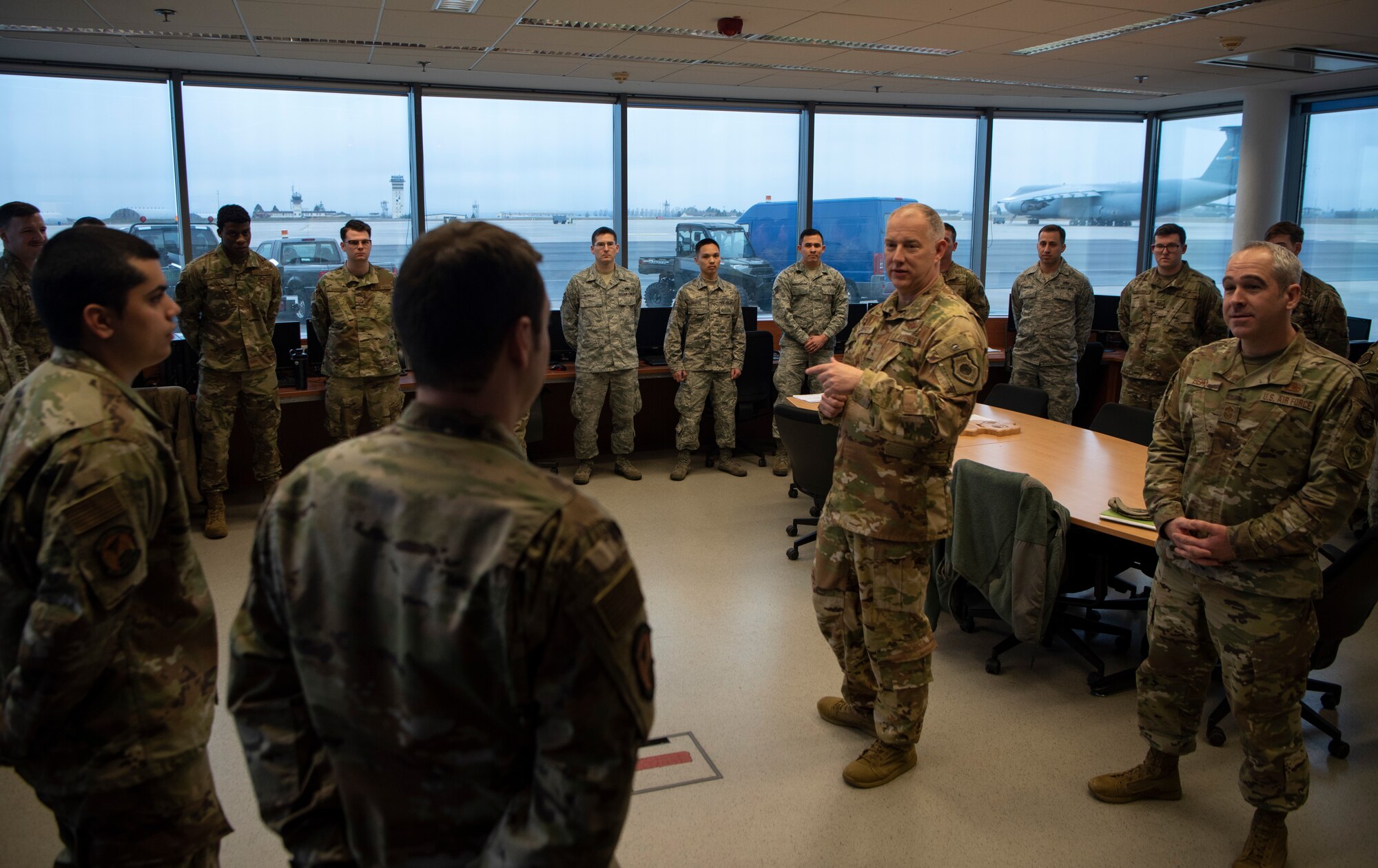Air Force Expeditionary Center CC visits 726th AMS