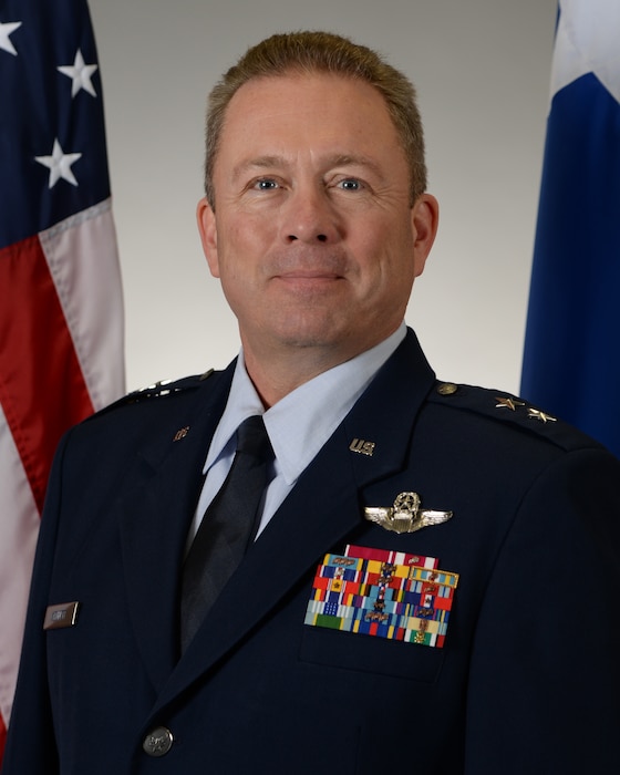 This is the official portrait of Maj. Gen. Thomas J. Kennett.