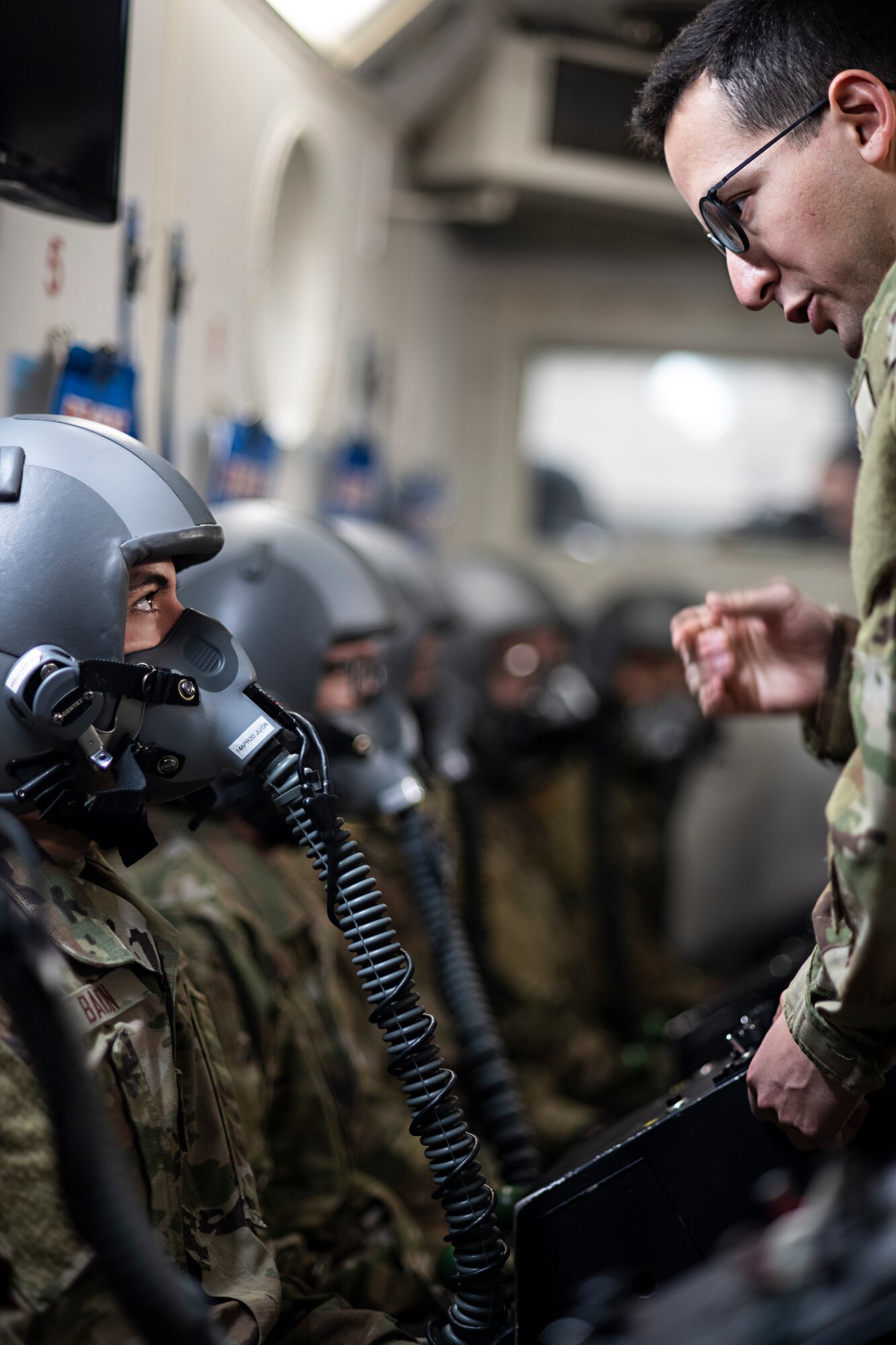 First Lt. Eric Sprung, 359th Aerospace Medicine Squadron aerospace physiologist, tests a student’s oxygen mask seal Jan. 28, 2020 at Joint Base San Antonio-Randolph, Texas. Airmen in Air Force specialties including enlisted aircrew, pararescue, remotely piloted aircraft sensor operators and pilots must first learn about human performance in airborne operations. (U.S. Air Force photo by Tech. Sgt. Katherine Spessa)