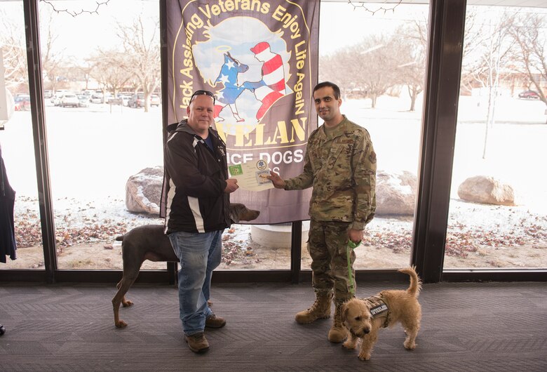 Rescue dogs help heal wounded warriors