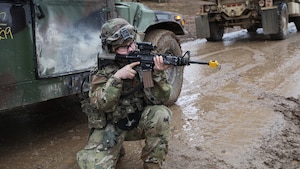 Females in the 16th Field Artillery Regiment, 1st Cavalry Division Artillery