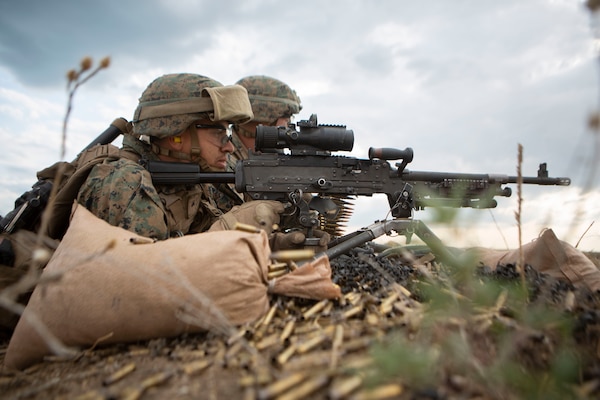 Marine with Marine Rotational Force–Europe 19.2, Marine Forces Europe and Africa, fires M240B machine gun during exercise Sea Breeze 2019, in Chabanka, Ukraine, July 11, 2019 (U.S. Marine Corps/Williams Quinteros)