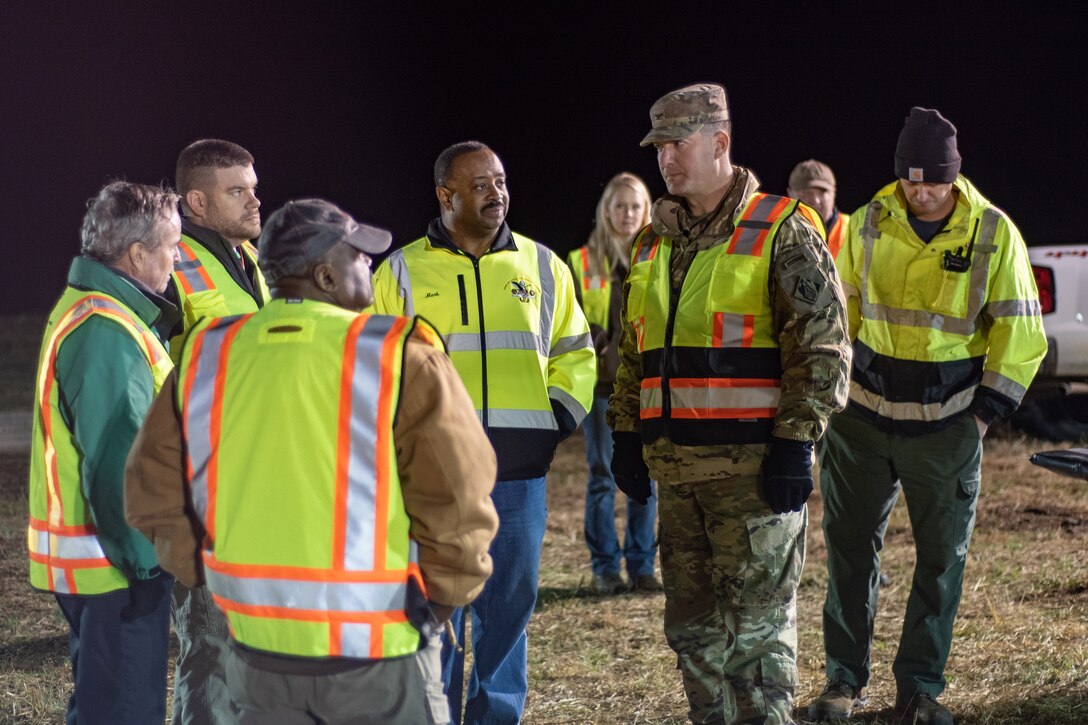 Col. Marvin L. Griffin, Huntsville Center commander, talks with the professionals working on a chemical warfare materiel remediation project at Redstone Arsenal, Alabama, Jan. 16, 2020, for which Huntsville Center’s Chemical Warfare Design Center is serving as executing agent.