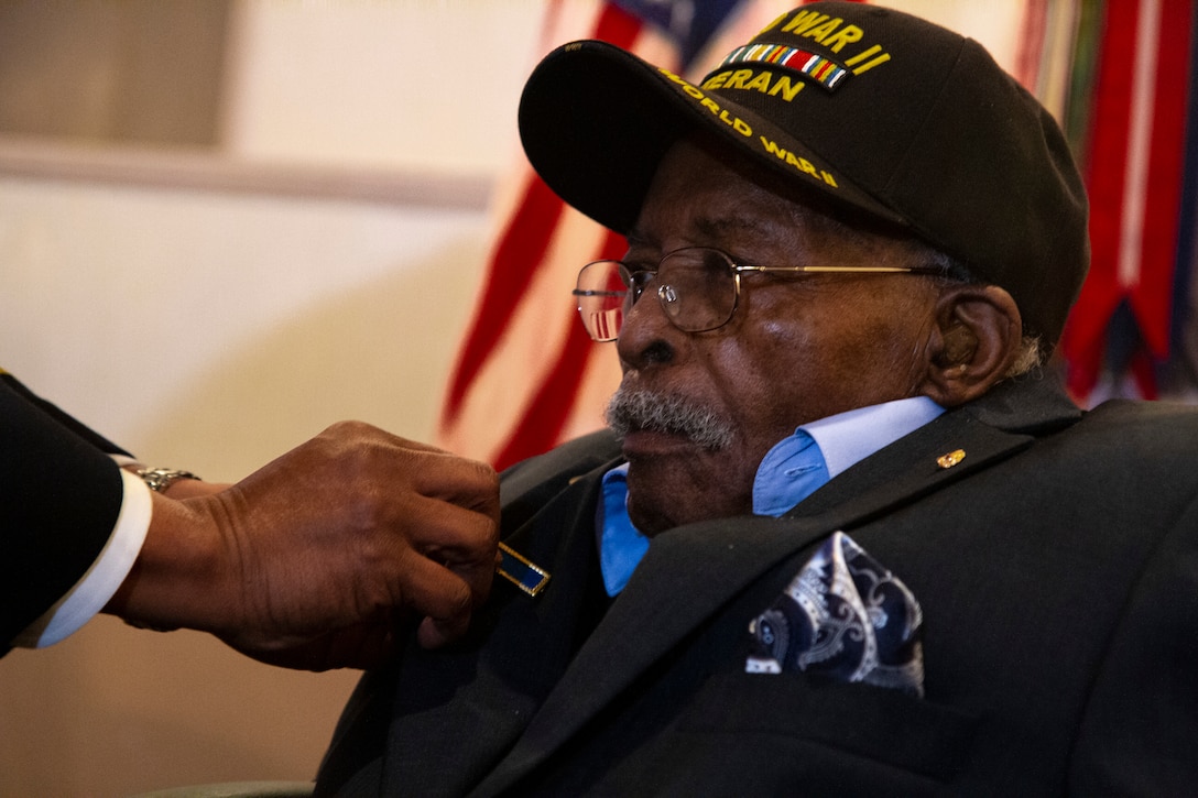 World War II veteran turns 100