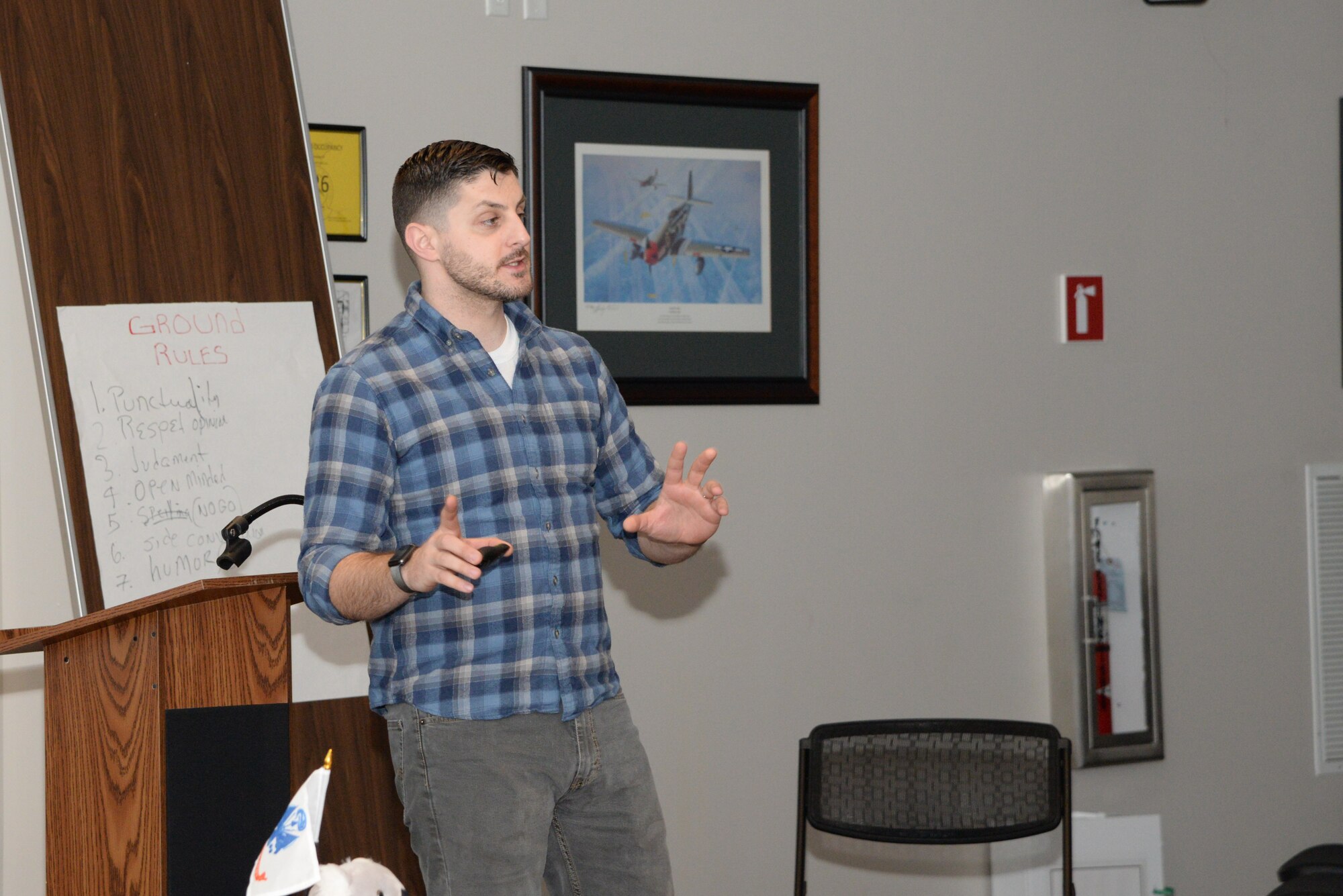 A picture of David Brimmer, Mental Health Association in New Jersey mental health first aid instructor, and VA NJ Health Care System community outreach coordinator, teaching a Mental Health First Aid training course.