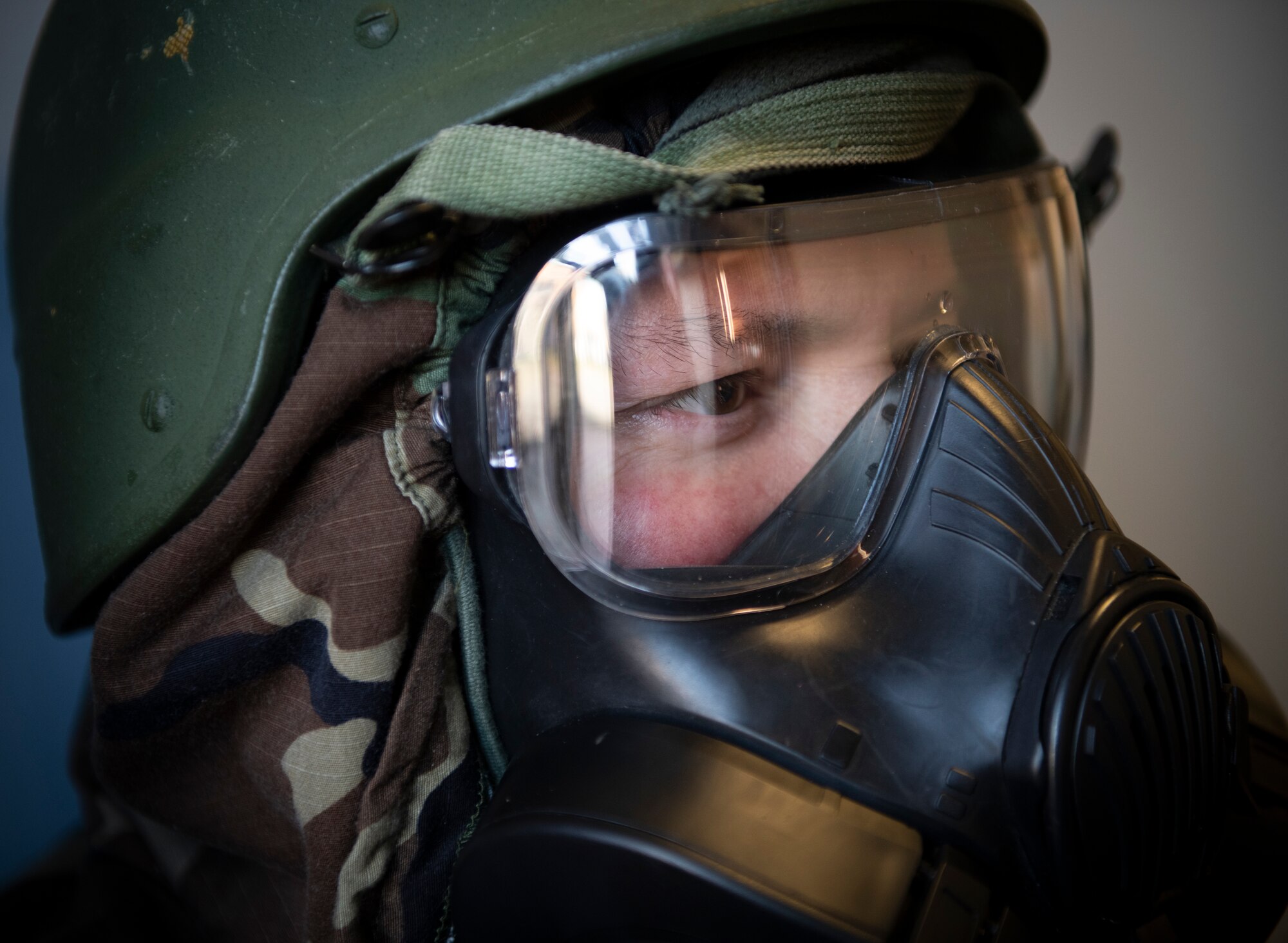 An Airman assigned to the 48th Medical Group waits for instruction for the duration of an attack during a ‘Furious 48’ exercise at Royal Air Force Lakenheath, England, Feb. 12, 2020. The readiness exercise spans two days and ensures Liberty Wing Airmen remain postured and ready to deliver responsive worldwide combat air power and support. (U.S. Air Force photo by Airman 1st Class Madeline Herzog)